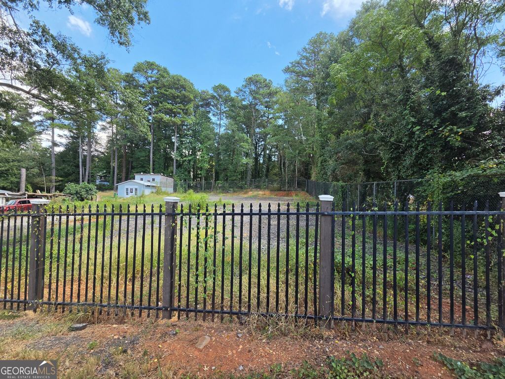 413 N Hairston Road, Stone Mountain, GA 30083 — photo 2
