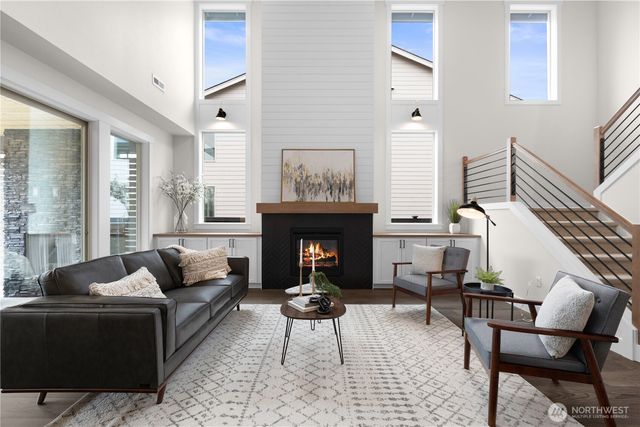 1632 Lockridge Loop E, Enumclaw, WA 98022