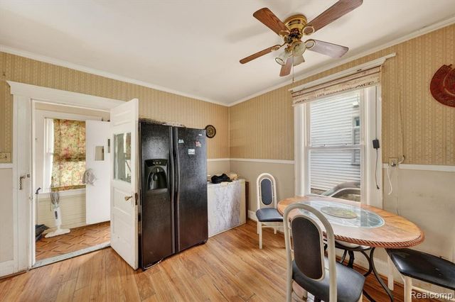 5424 Bingham St, Dearborn, MI 48126