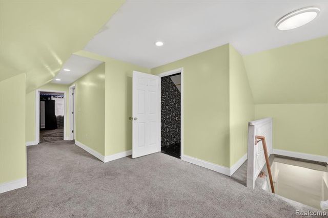 5424 Bingham St, Dearborn, MI 48126