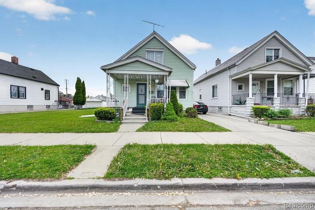 5424 Bingham St, Dearborn, MI 48126