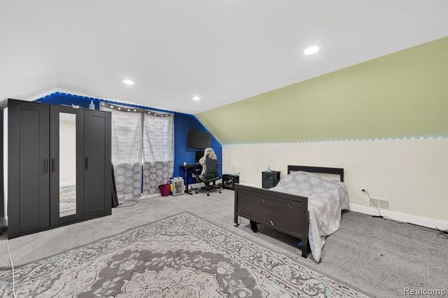 5424 Bingham St, Dearborn, MI 48126