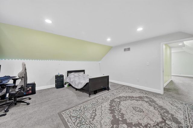 5424 Bingham St, Dearborn, MI 48126