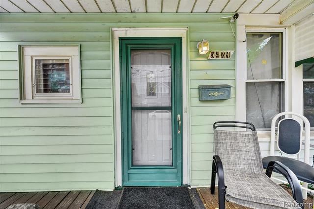 5424 Bingham St, Dearborn, MI 48126