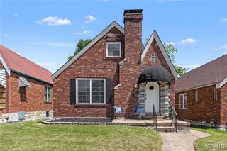 8624 Riverview Boulevard, St Louis, MO 63147