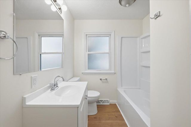 725 LORI Lane, Council Bluffs, IA 51503