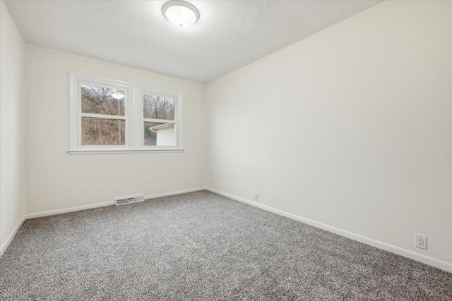 725 LORI Lane, Council Bluffs, IA 51503