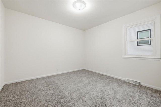 725 LORI Lane, Council Bluffs, IA 51503