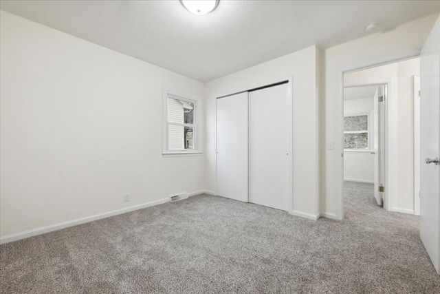 725 LORI Lane, Council Bluffs, IA 51503