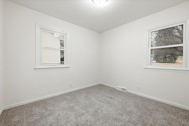 725 LORI Lane, Council Bluffs, IA 51503