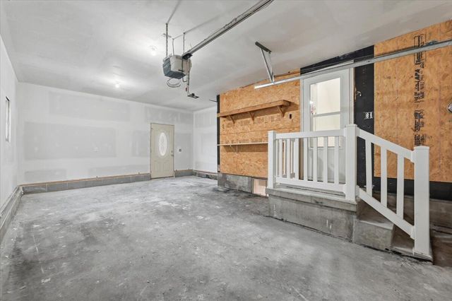 725 LORI Lane, Council Bluffs, IA 51503