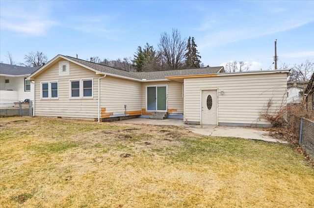 725 LORI Lane, Council Bluffs, IA 51503