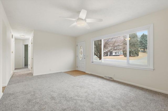 725 LORI Lane, Council Bluffs, IA 51503