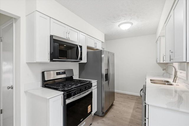 725 LORI Lane, Council Bluffs, IA 51503