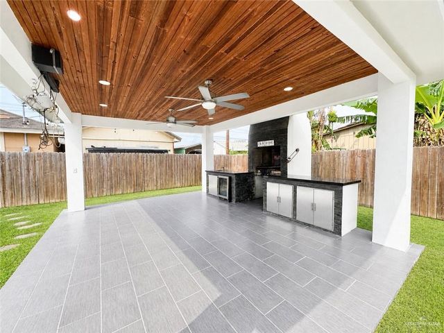 2024 Loma Azul Street, San Juan, TX 78589