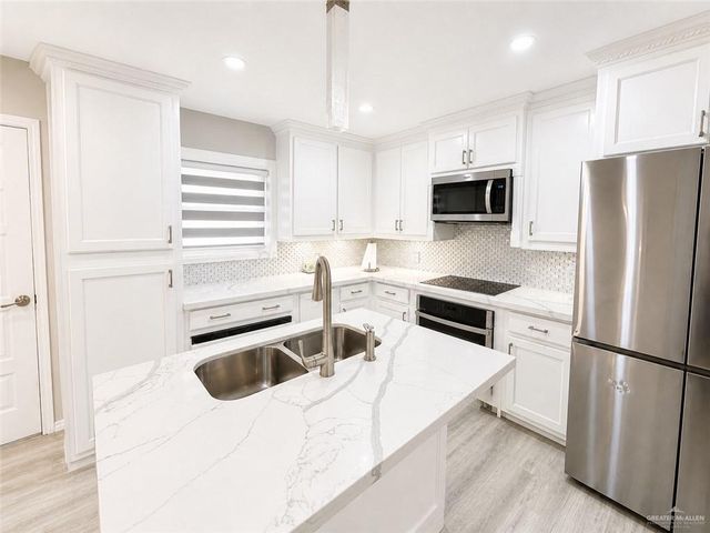 2024 Loma Azul Street, San Juan, TX 78589