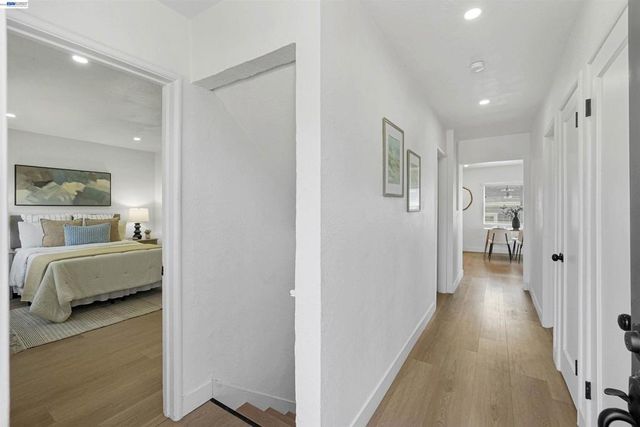 7301 Hillmont Dr, Oakland, CA 94605