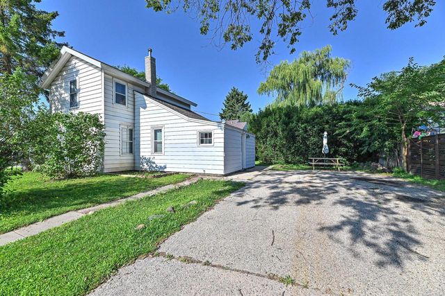 903 Marshall STREET, Lake Geneva, WI 53147