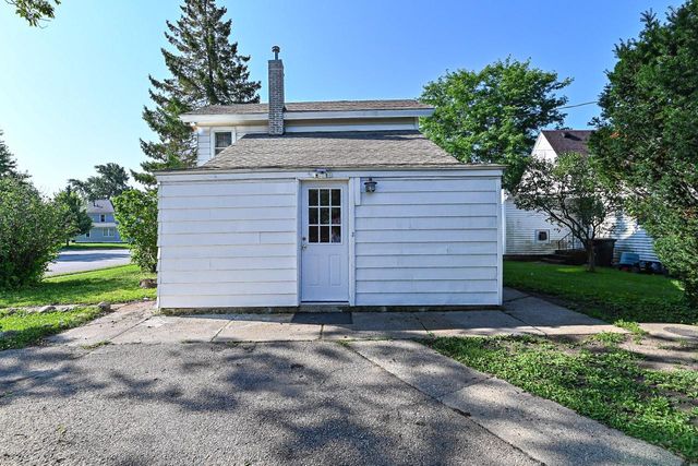 903 Marshall STREET, Lake Geneva, WI 53147