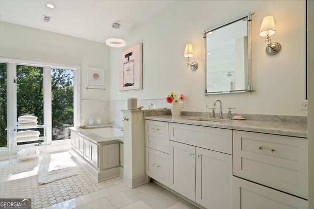 2525 Peachtree Road NE 25, Atlanta, GA 30305