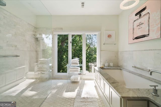 2525 Peachtree Road NE 25, Atlanta, GA 30305