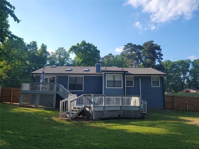 5104 Carole Place SW, Stone Mountain, GA 30087
