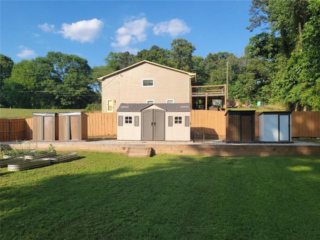 5104 Carole Place SW, Stone Mountain, GA 30087