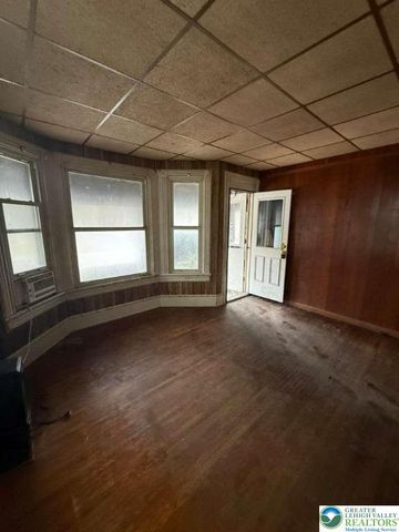 352 South 1st Street, Bangor Boro, PA 18013