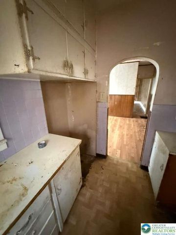 352 South 1st Street, Bangor Boro, PA 18013