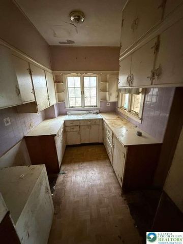 352 South 1st Street, Bangor Boro, PA 18013