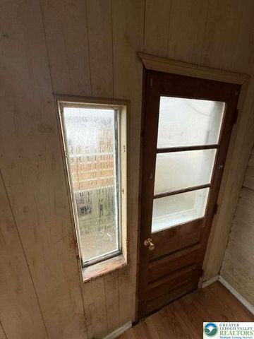 352 South 1st Street, Bangor Boro, PA 18013