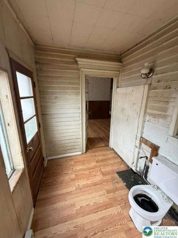 352 South 1st Street, Bangor Boro, PA 18013