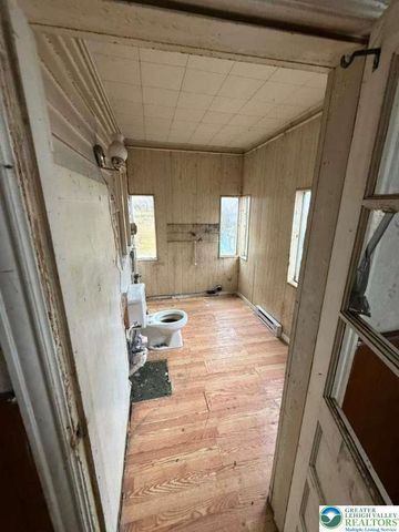 352 South 1st Street, Bangor Boro, PA 18013