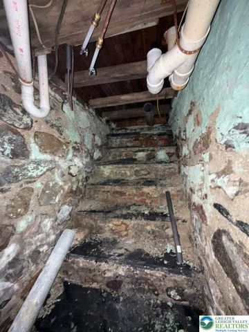 352 South 1st Street, Bangor Boro, PA 18013