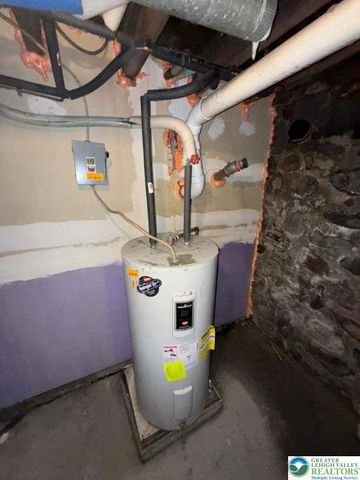 352 South 1st Street, Bangor Boro, PA 18013