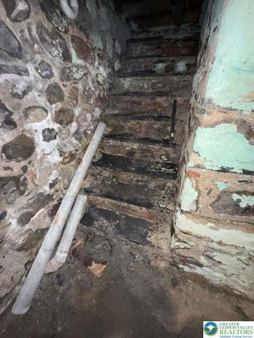 352 South 1st Street, Bangor Boro, PA 18013