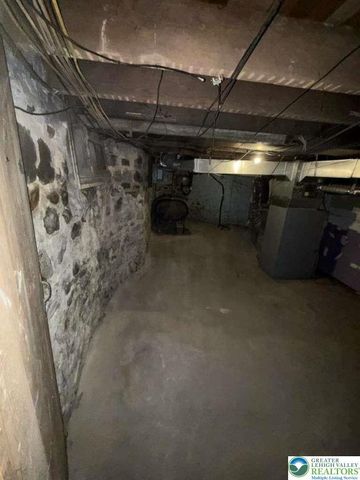 352 South 1st Street, Bangor Boro, PA 18013