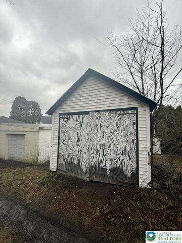 352 South 1st Street, Bangor Boro, PA 18013