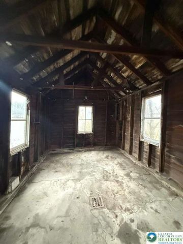 352 South 1st Street, Bangor Boro, PA 18013