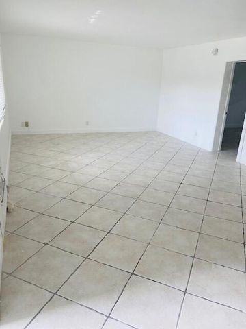 2837 NE 30th Street 2, Fort Lauderdale, FL 33306