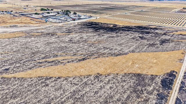 151 94th Street, Rosamond, CA 93560