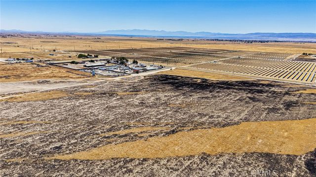 151 94th Street, Rosamond, CA 93560