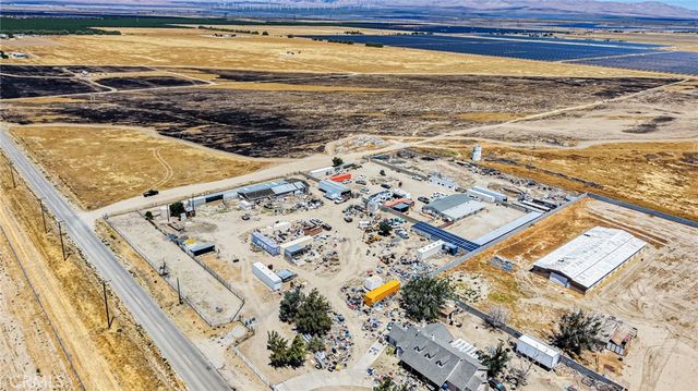 151 94th Street, Rosamond, CA 93560