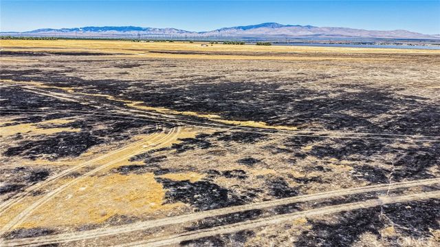 151 94th Street, Rosamond, CA 93560