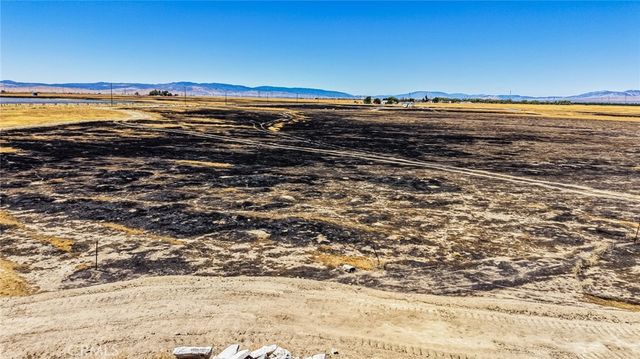 151 94th Street, Rosamond, CA 93560
