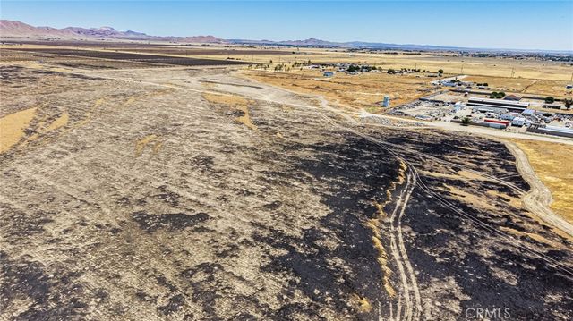 151 94th Street, Rosamond, CA 93560