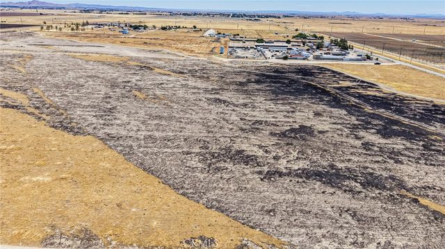 151 94th Street, Rosamond, CA 93560