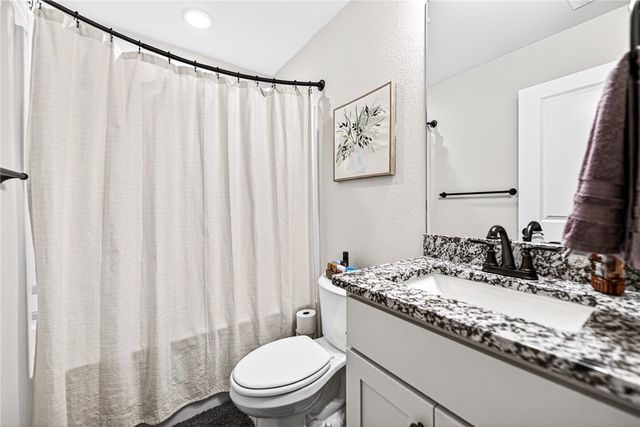 1201 Greendale Avenue, Lowell, AR 72745