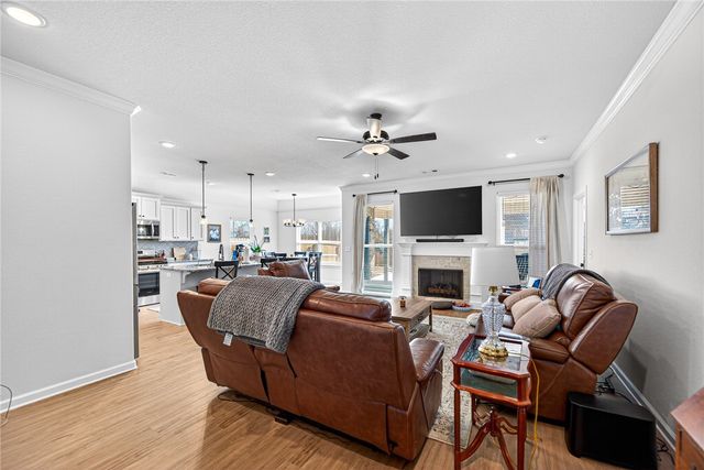 1201 Greendale Avenue, Lowell, AR 72745