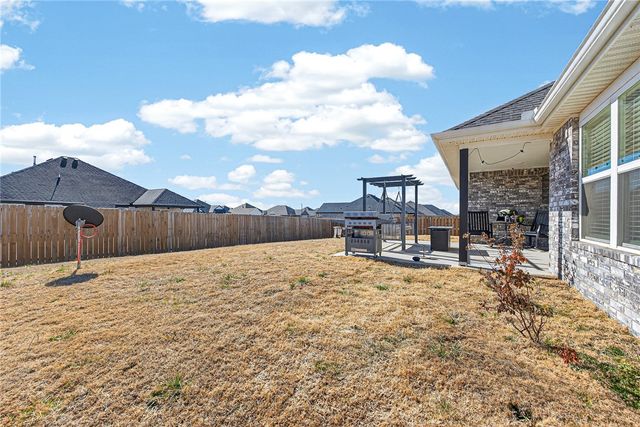 1201 Greendale Avenue, Lowell, AR 72745